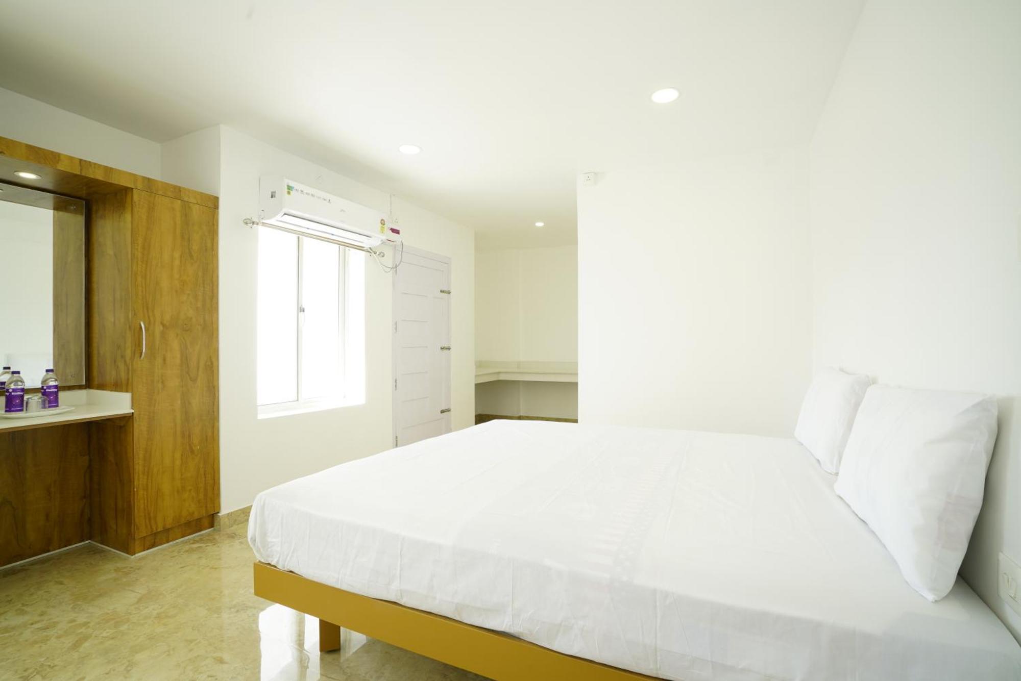 Hotel Quilon Residency Kundara Perumanseri Exterior foto