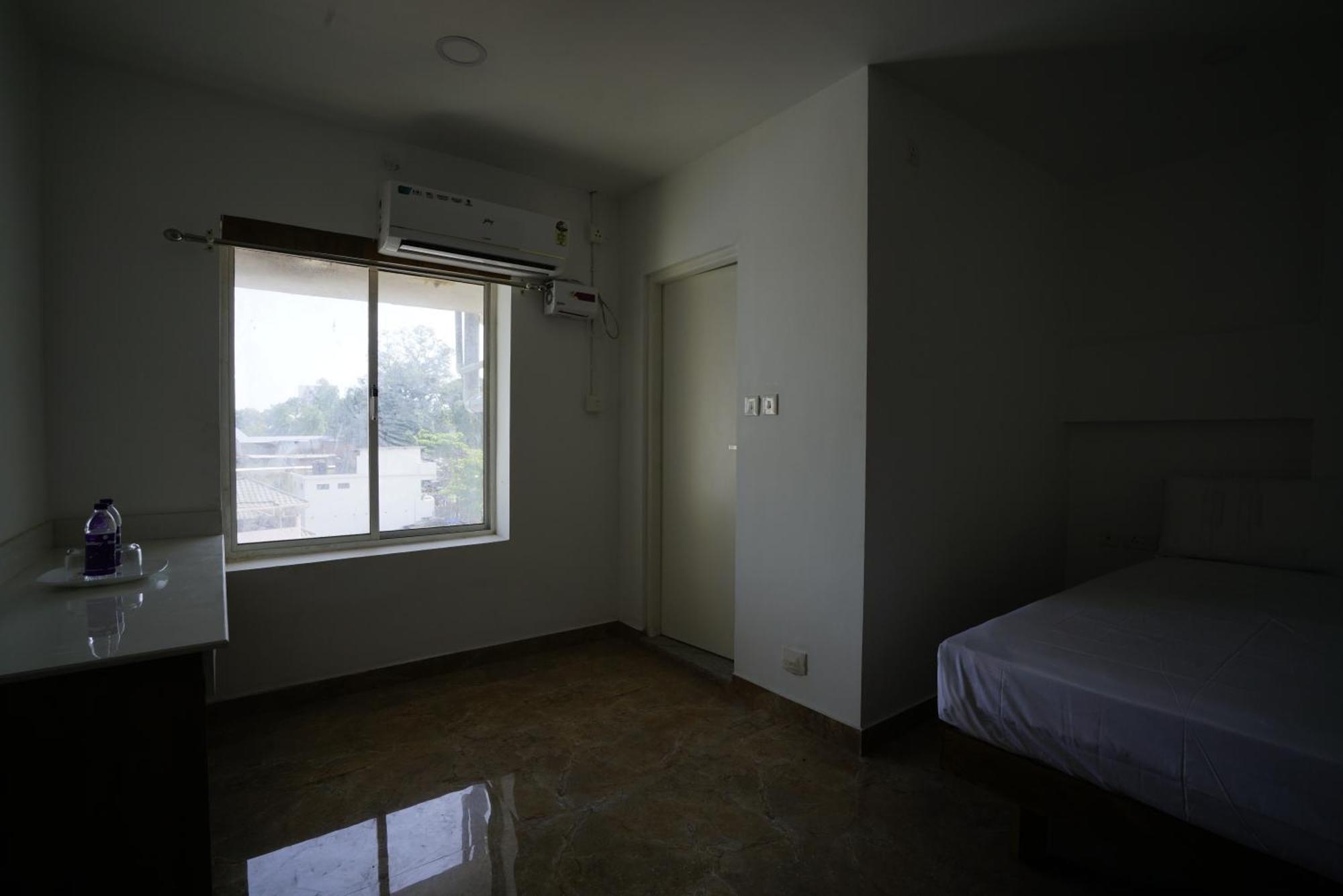 Hotel Quilon Residency Kundara Perumanseri Exterior foto