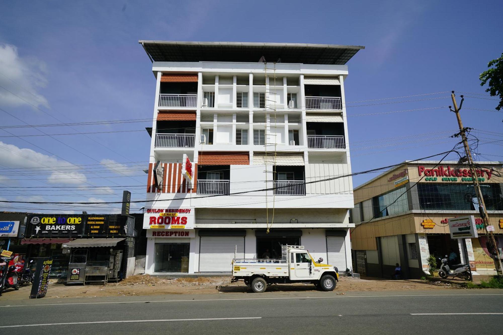 Hotel Quilon Residency Kundara Perumanseri Exterior foto